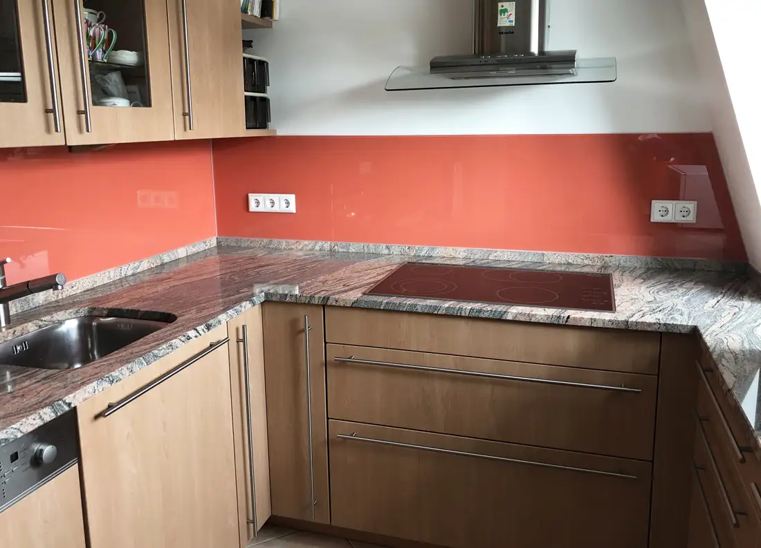 Küchenrückwand einfärbig orange