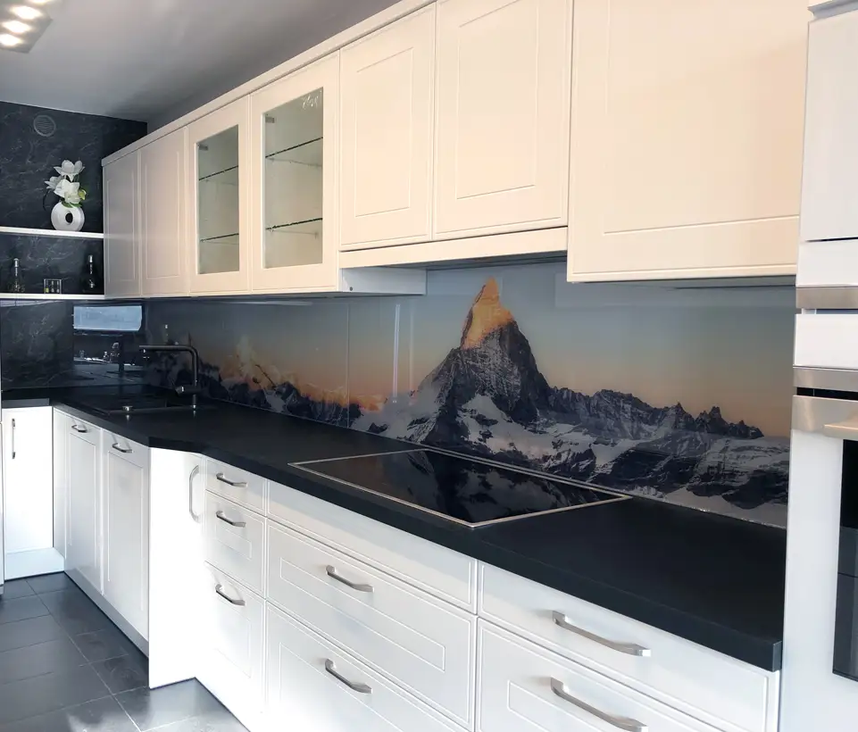Küchenrückwand mit Bergmotiv bedruckt
