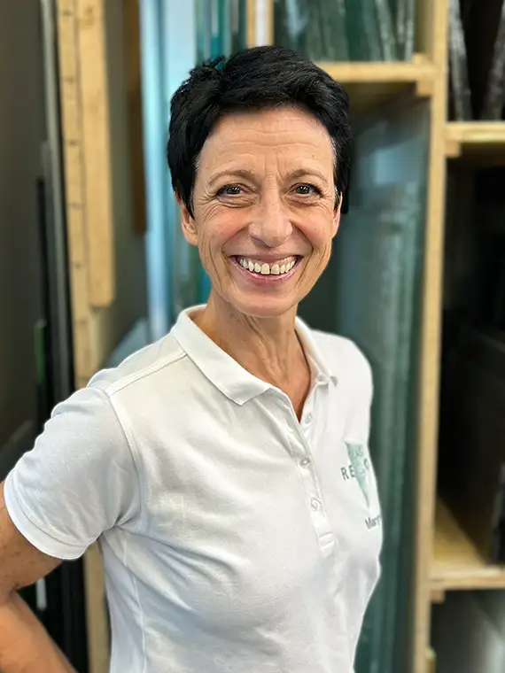 Portrait von Facheinrahmerin Margreth Reisch